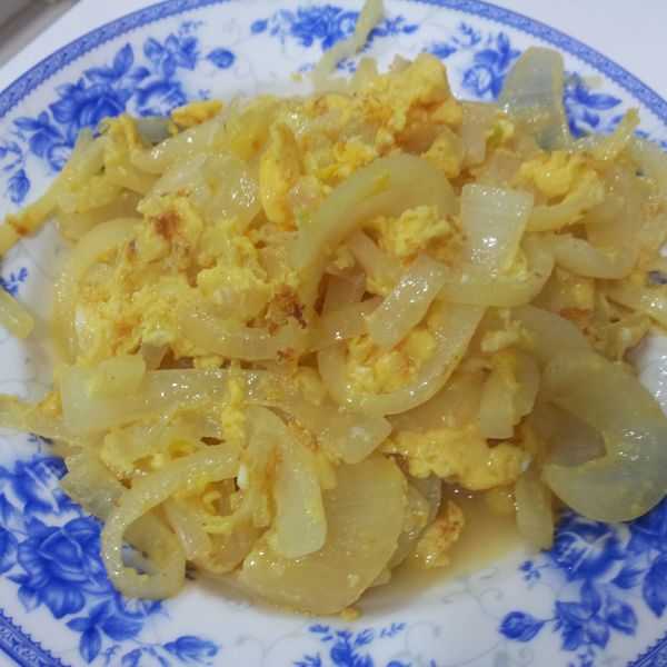 超簡單洋蔥炒蛋：Iris Fan 一起做