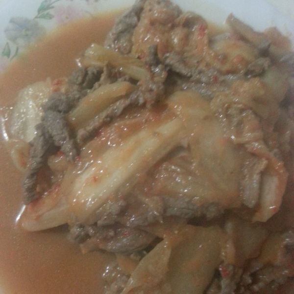 泡菜炒牛肉 : 喵小晴一起做