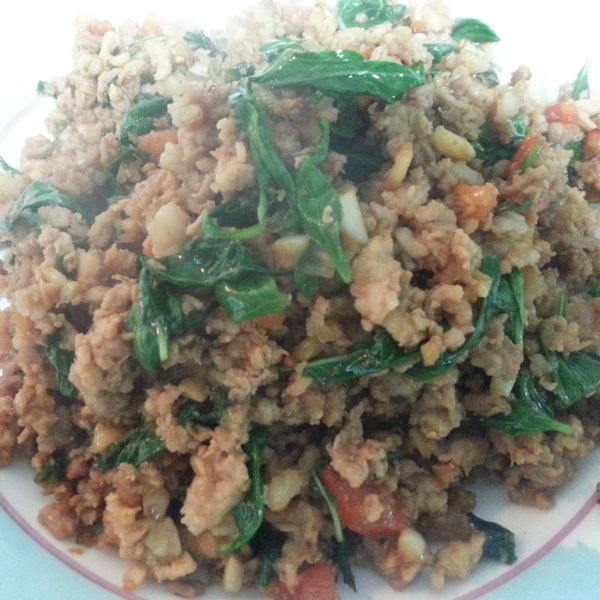 扒完三碗飯! 泰式打拋豬 食譜 : Vicky C一起做