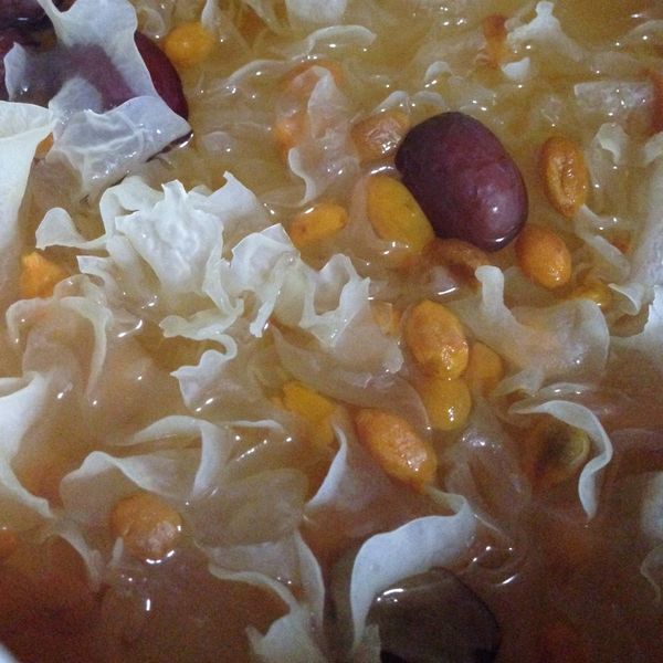 銀耳紅棗湯：Law Wanyin 一起做