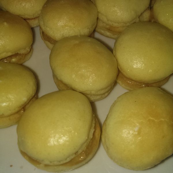  [ i ♥ 廚房] 台式馬卡龍~小西點(又名牛利) : 小不點一起做