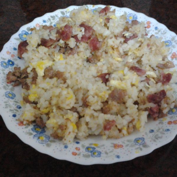 香腸蛋炒飯 : 荳荳一起做