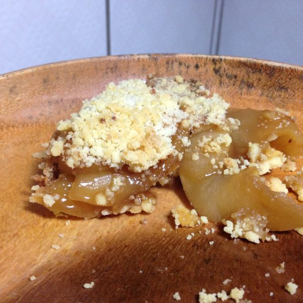 [魚食] 不可能失敗的黑糖蘋果奶酥 : 露露一起做