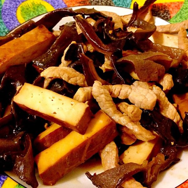 木耳豆干炒肉絲 : Tina Yang一起做