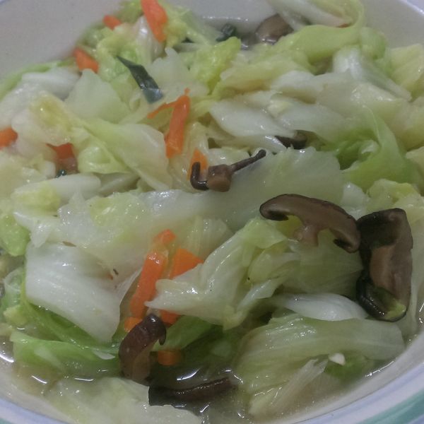炒開陽香菇高麗菜 : 黃蘋儀一起做