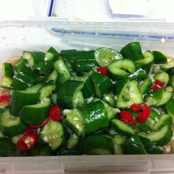 『今天我想來點』極簡單～涼拌小黃瓜 : Chia Chi Huang一起做