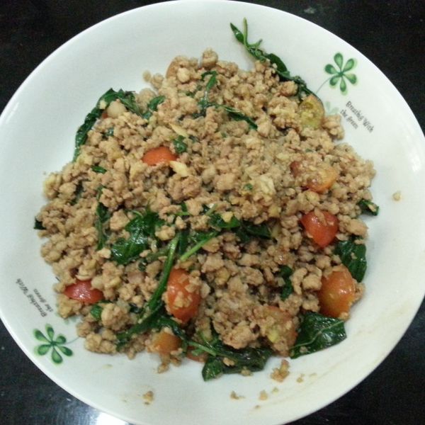 扒完三碗飯! 泰式打拋豬 食譜 : 陳開蓮一起做