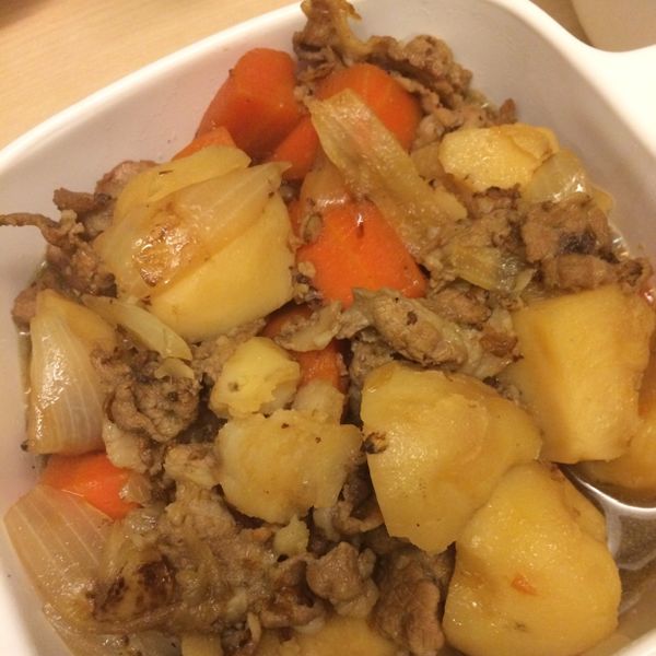 【妮小娜隨性煮】馬鈴薯燉肉 : Clara Tseng一起做