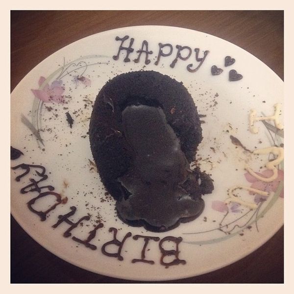 小烤箱做熔岩巧克力蛋糕(另有大烤箱版) : Rainie Ng一起做