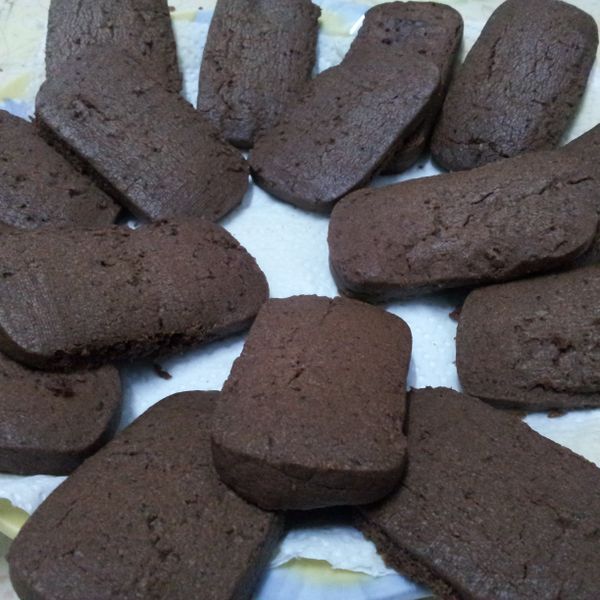 【阿不's廚房】小烤箱做巧克力餅乾(另有大烤箱版) : 林紫晴一起做