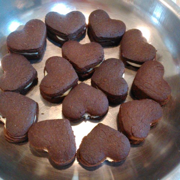 【肉桂打噴嚏】情人節手工巧克力餅乾:Zon Chen 一起做