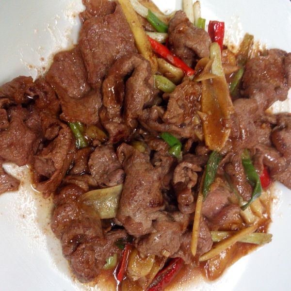 蔥薑牛肉煲 : 陳玉燮一起做