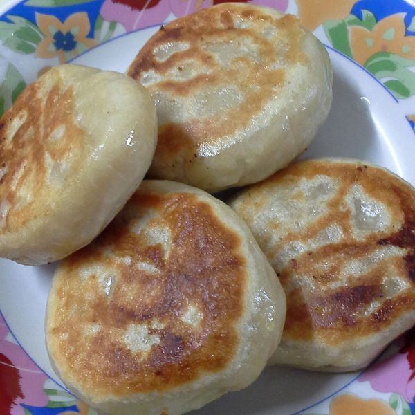 爆汁手工豬肉餡餅 燙麵 示範影音：Peixuan Huang 一起做