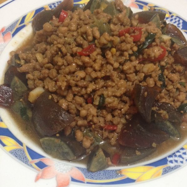 打拋皮蛋豬肉:淯溱 一起做