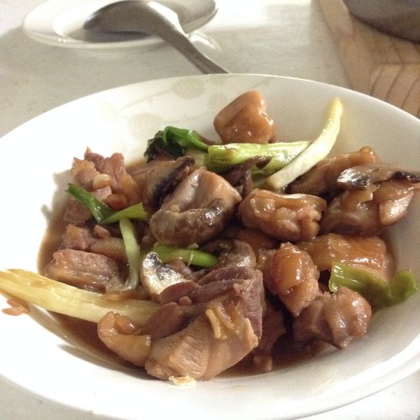 蔥爆雞丁：邱小晉 一起做