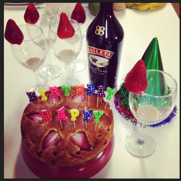 【七夕食譜】草莓蛋糕 (免烤箱):Lydia Chen 一起做