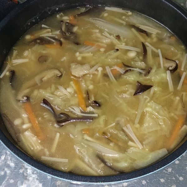 滑嫩的香菇赤肉羹 : Pei Chun Chen一起做