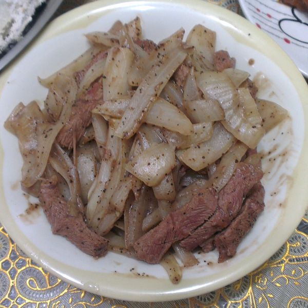 黑胡椒洋蔥牛肉 : Sunnia Peiyu Kao一起做