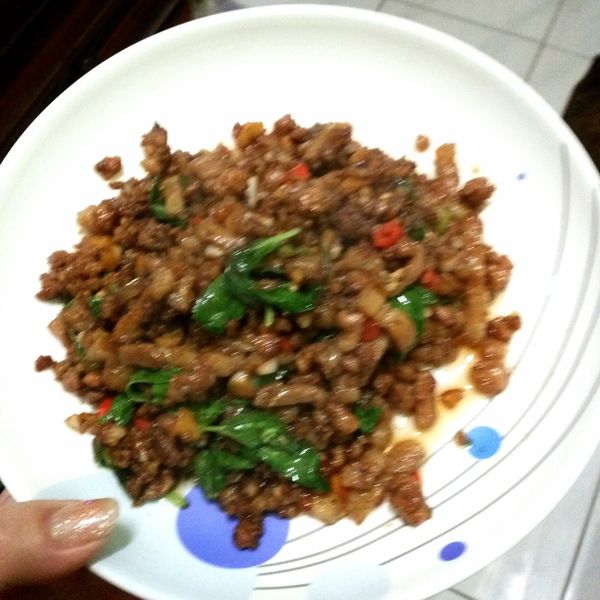 扒完三碗飯! 泰式打拋豬 食譜 : Cindy Lin一起做