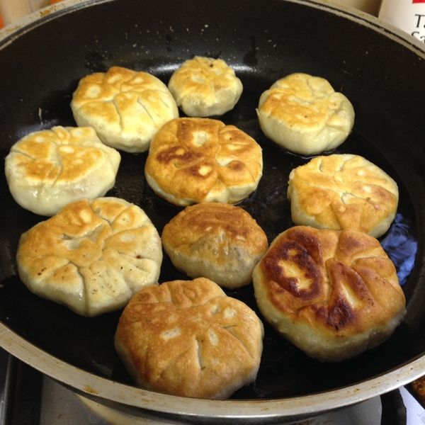 灌湯牛肉餡餅：Liu Y-Hsuan 一起做