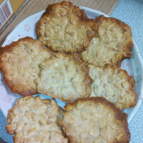 杏仁脆片：李莉桢 一起做