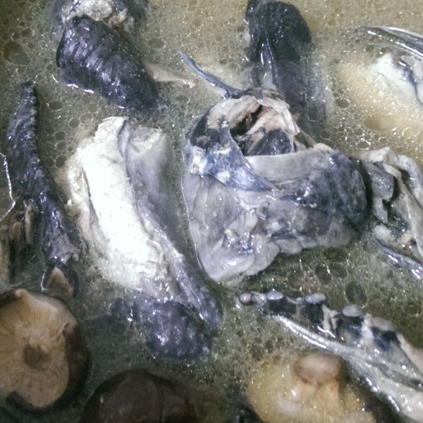 蒜頭香菇雞湯 : 潘娜娜一起做