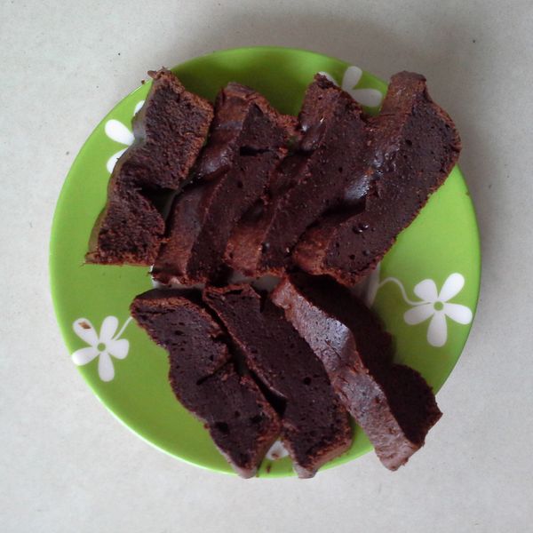 小烤箱的布朗尼【莎拉游的亂做廚房】 : 盧昀筠一起做