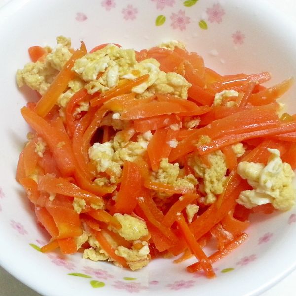 愛烹飪。紅蘿蔔炒蛋 : Clàra Lai一起做