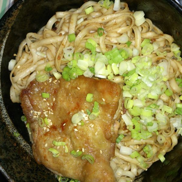 【粉豬兒】沙茶蔥辣拌乾麵：蘇大春 一起做