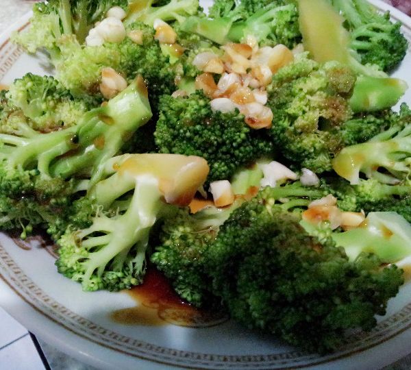 ㄚ曼達的廚房~蒜拌花椰菜 : Ti-yun Chang一起做