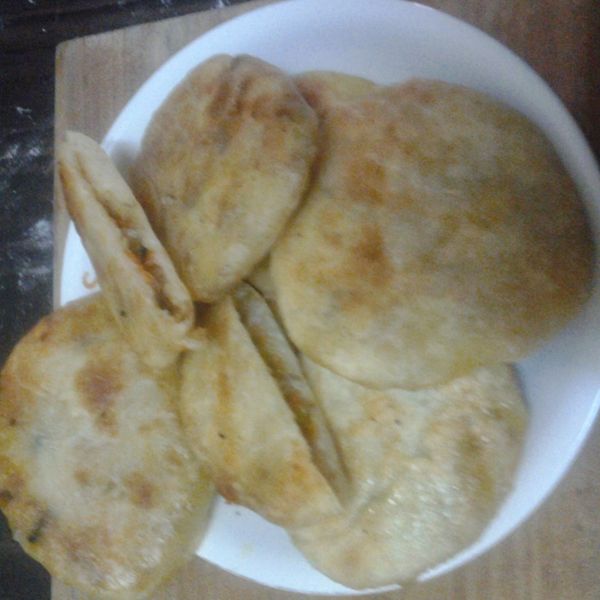 高麗菜餡餅：涂佳惠 一起做