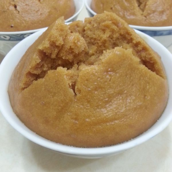 第一次就上手的黑糖發糕(電鍋版)。胖卡瘦不了食譜 : Wendy一起做