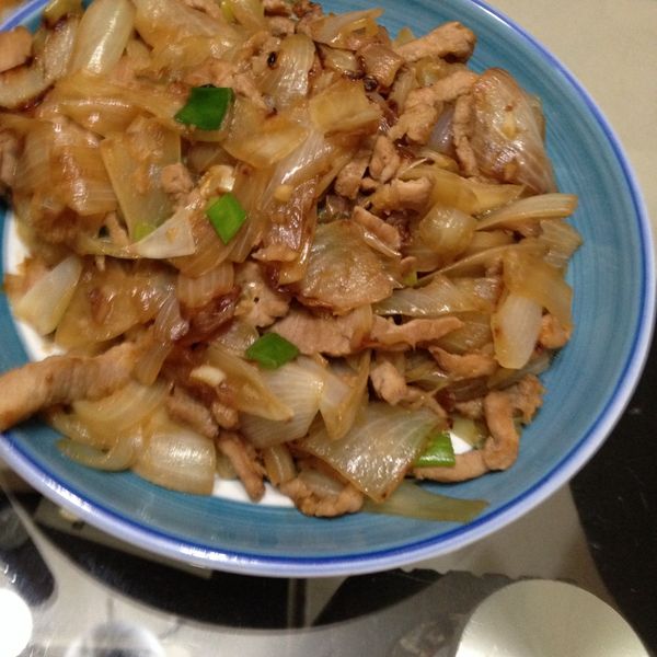 洋蔥炒肉絲【美極鮮味露】 : Sonia一起做