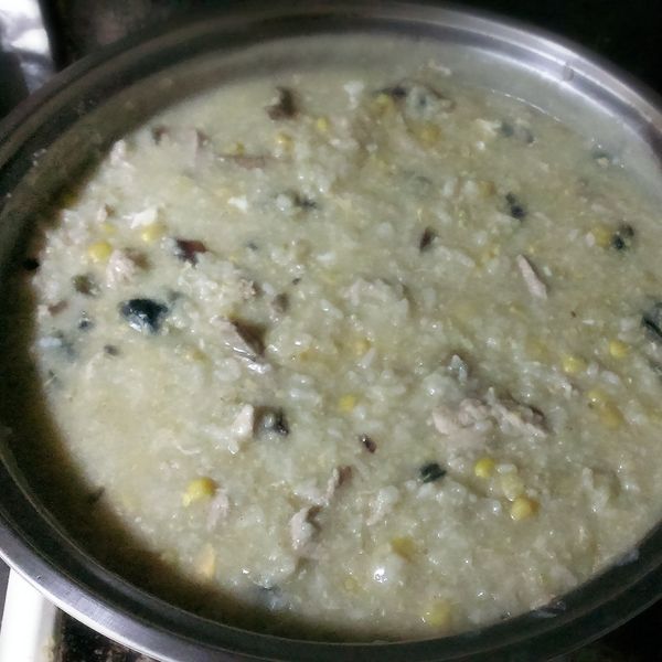 皮蛋瘦肉粥 : 小燕子一起做