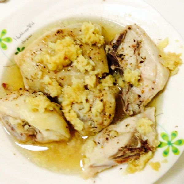 電鍋輕料理-蒜頭G雞腿 : 李伊珊一起做