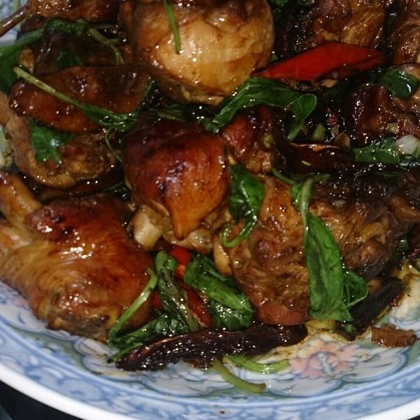 三杯雞 : 劉佩欣一起做