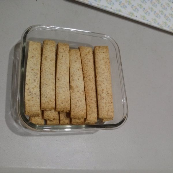 芝麻胚芽餅乾(方塊酥)：maggi 一起做