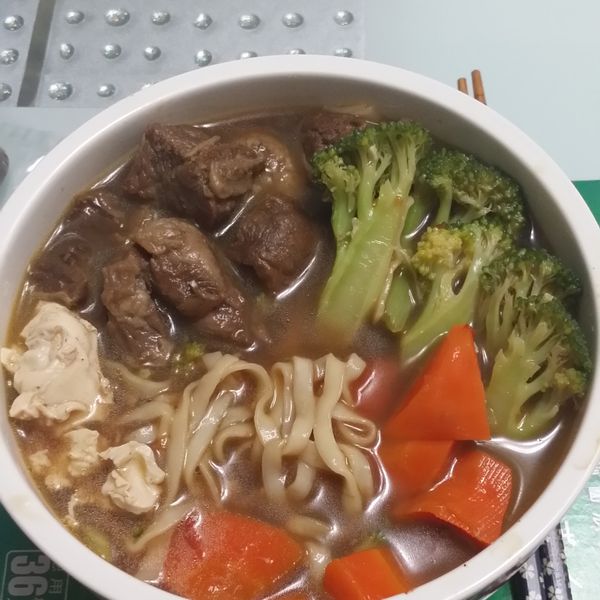 紅燒牛腩家常麵：游詩縈 一起做