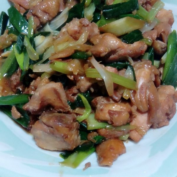 蔥爆雞丁：張慧敏 一起做