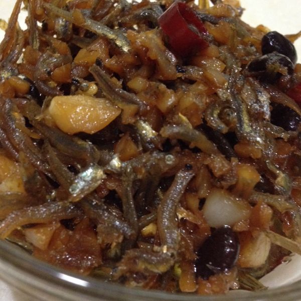 豆鼓辣小魚干 : Yi-Ting  Lin一起做