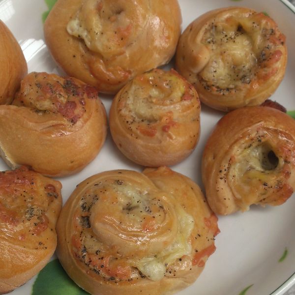 烤饅頭(2)~黑胡椒起司饅頭 : 李瑪琍一起做