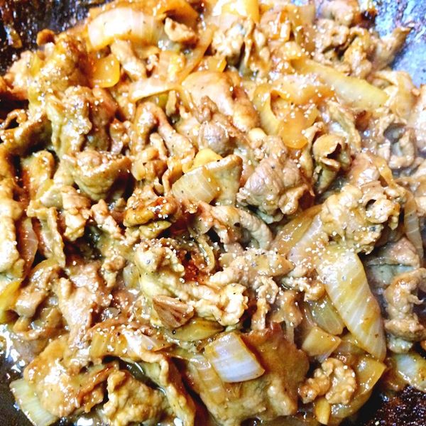 黑胡椒洋蔥牛肉 : Jacqueline Su一起做