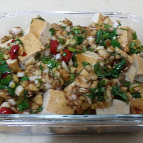 涼拌蒜香豆干(免滷) : 萬小萬一起做