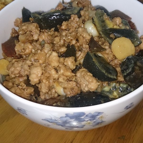 打拋皮蛋豬肉:vivi 一起做