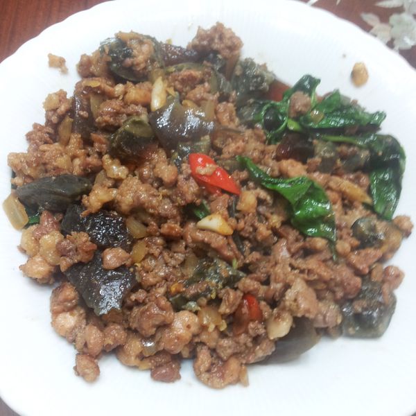 打拋皮蛋豬肉:Chia-chi Wu 一起做