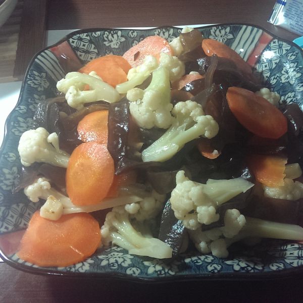 undefined：Iris Chen 一起做