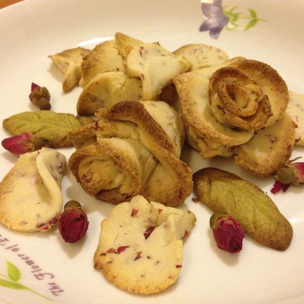 母亲节特辑 －玫瑰花瓣酥饼 : Genielalaland一起做