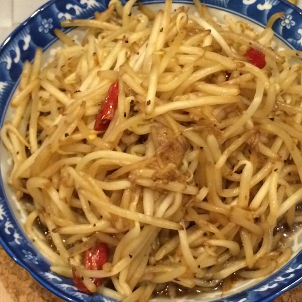 炒豆芽 : Cola Lee一起做