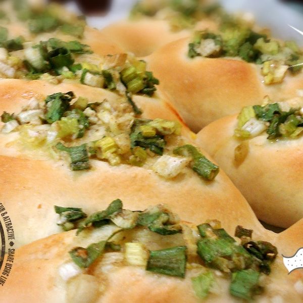 甜式麵包-蔥花麵包&義式火腿玉米麵包&椰子葡萄乾麵包：簡辰伃 一起做