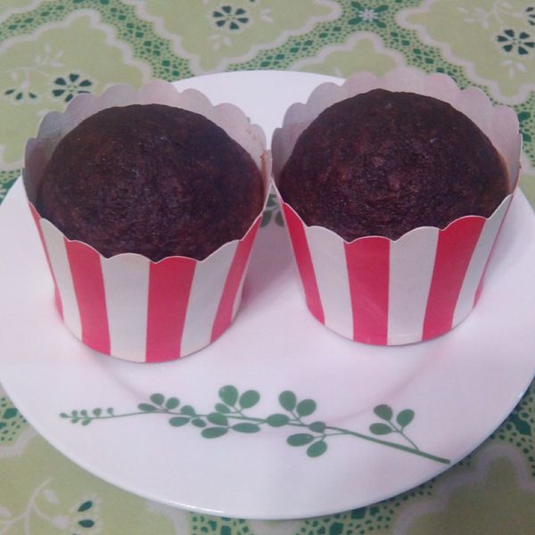 用電鍋"蒸"出溶岩巧克力蛋糕 : 林妘潔一起做